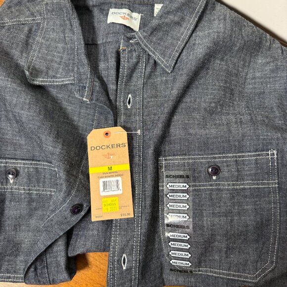NWT Dockers Men’s Dark Denim Button Up Shirt Size M - Picture 9 of 10